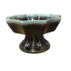 Vintage Hull Pottery footed planter or candy dish F83 Green Made In USA
